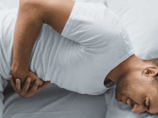 Gydytoja gastroenterologė įspėja: apie storosios žarnos vėžį signalizuoja du simptomai