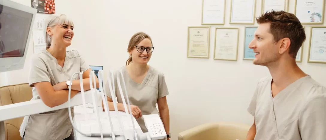 Kokios dantų protezavimo galimybės taikomos šiandien?