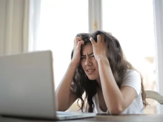 Medicinos psichologė ragina atkreipti dėmesį: nerimas valdo jus, ar jūs – jį?