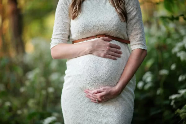 Genetiniai tyrimai, leidžiantys atpažinti ligas dar iki vaiko gimimo – ką svarbu žinoti?