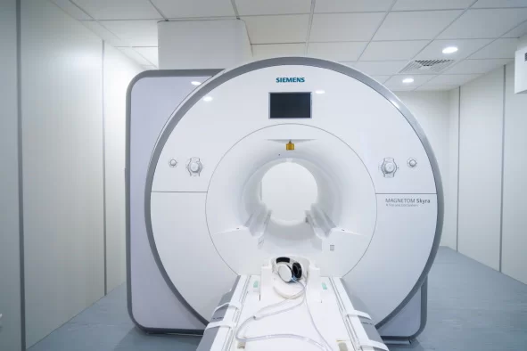 MRT aparato anga klinikos kabinete