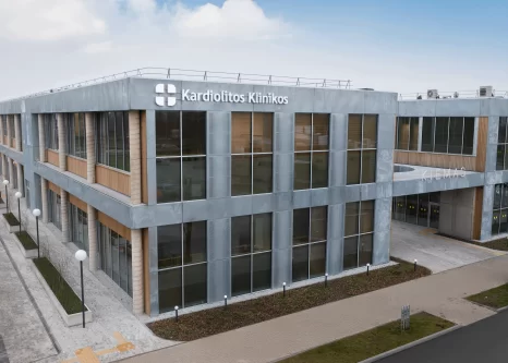 Kardiolitos klinikos pastatas iš išorės